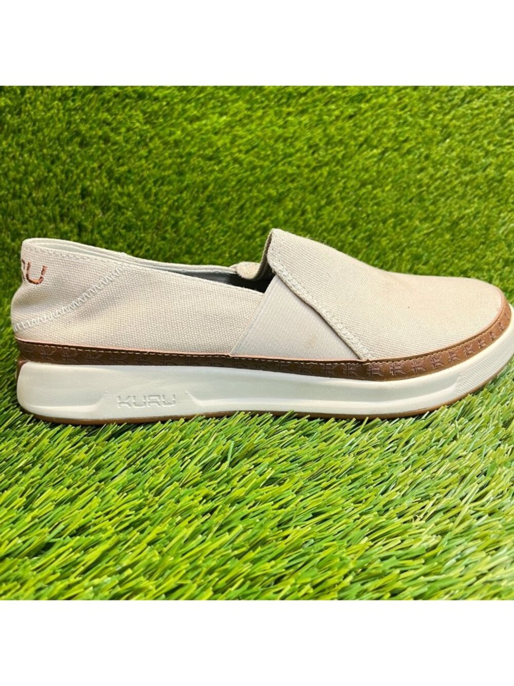 Kuru Roam Atla Classic Womens Size 9.5 Beige‎ Brown Casual Walking Slip-On Shoes